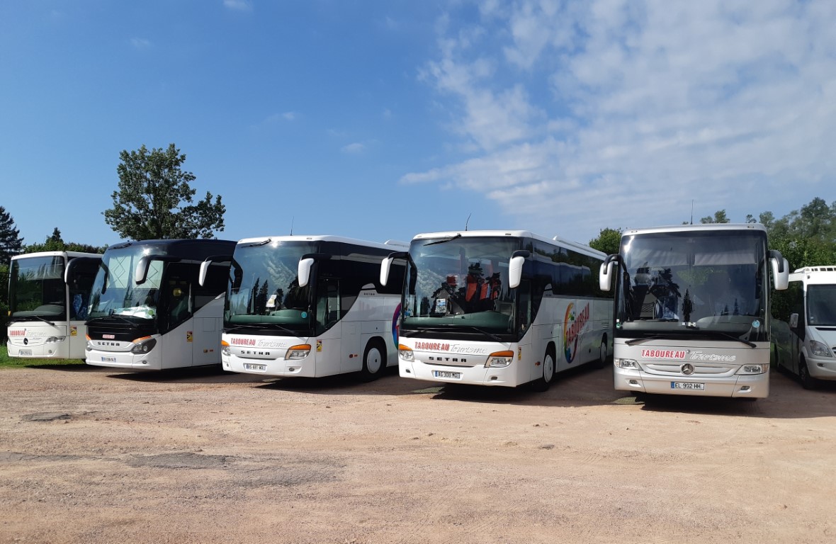 Flote de Cars Taboureau Tourisme, marque SETRA, Grand Tourisme
